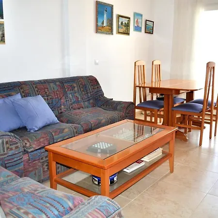 Apartmán Carrer Salpa Diii, 2 Dormitorios, By Bookindenia *